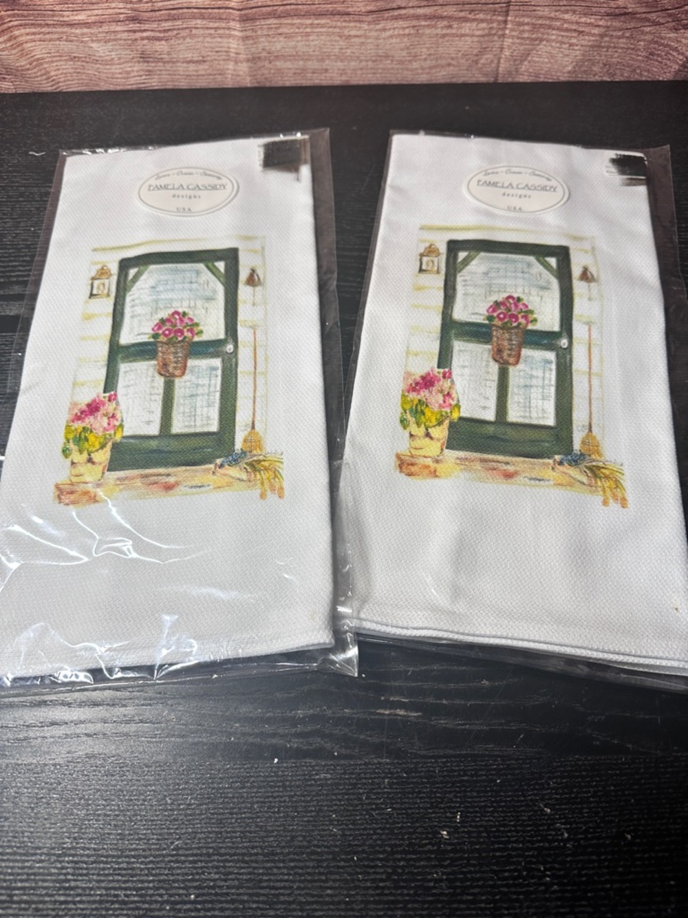 (2) NIP Pamela Cassidy Designs Kitchen Towels 100% Cotton #20661 Screen Door